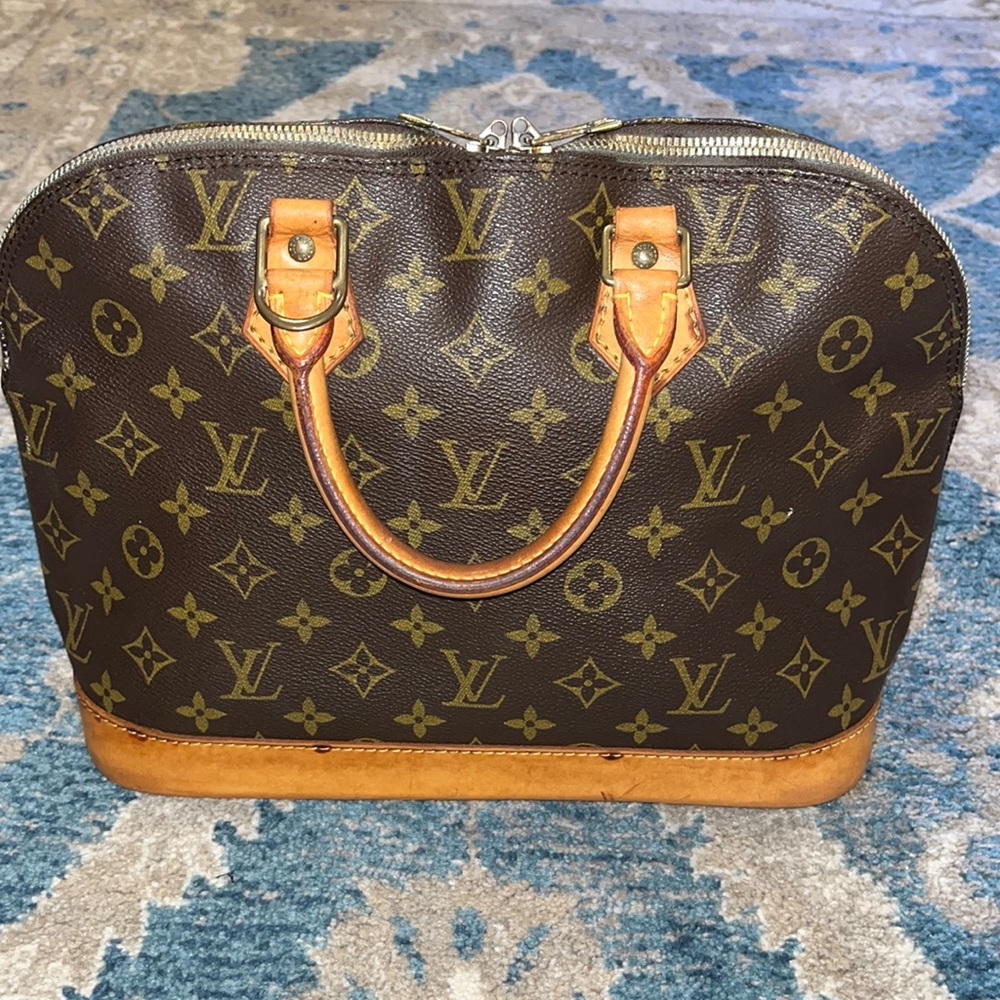 Louis Vuitton Alma